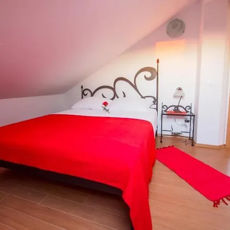 Anuska- One Bedroom With Balcony And Sea View Διαμέρισμα *